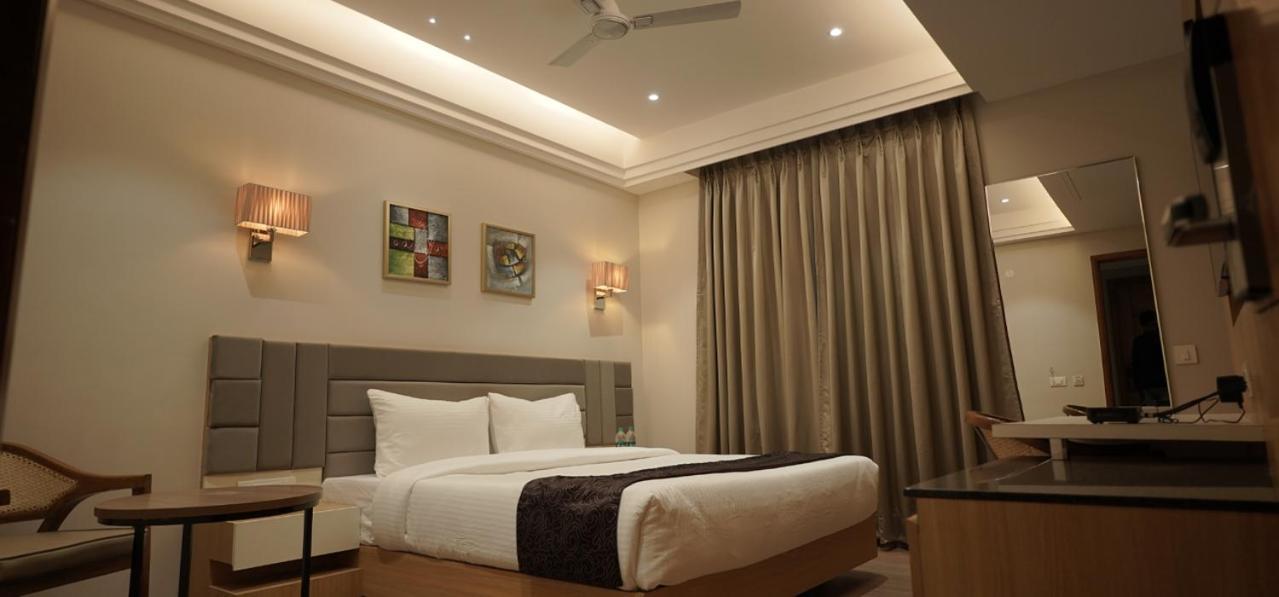 Hotel Alwar Royals Exterior photo